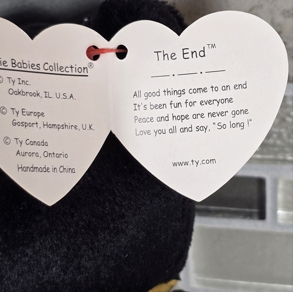 Ty Beanie Baby - The End - Black Bear with Gold Bow - Picture 5 of 5